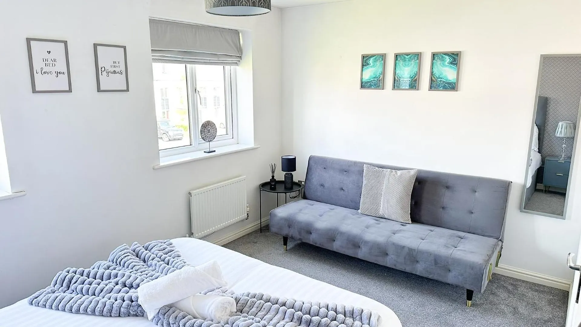 Luxury 4 Bed House - Free Parking - Contractors - Relocators Lägenhet Newcastle-upon-Tyne