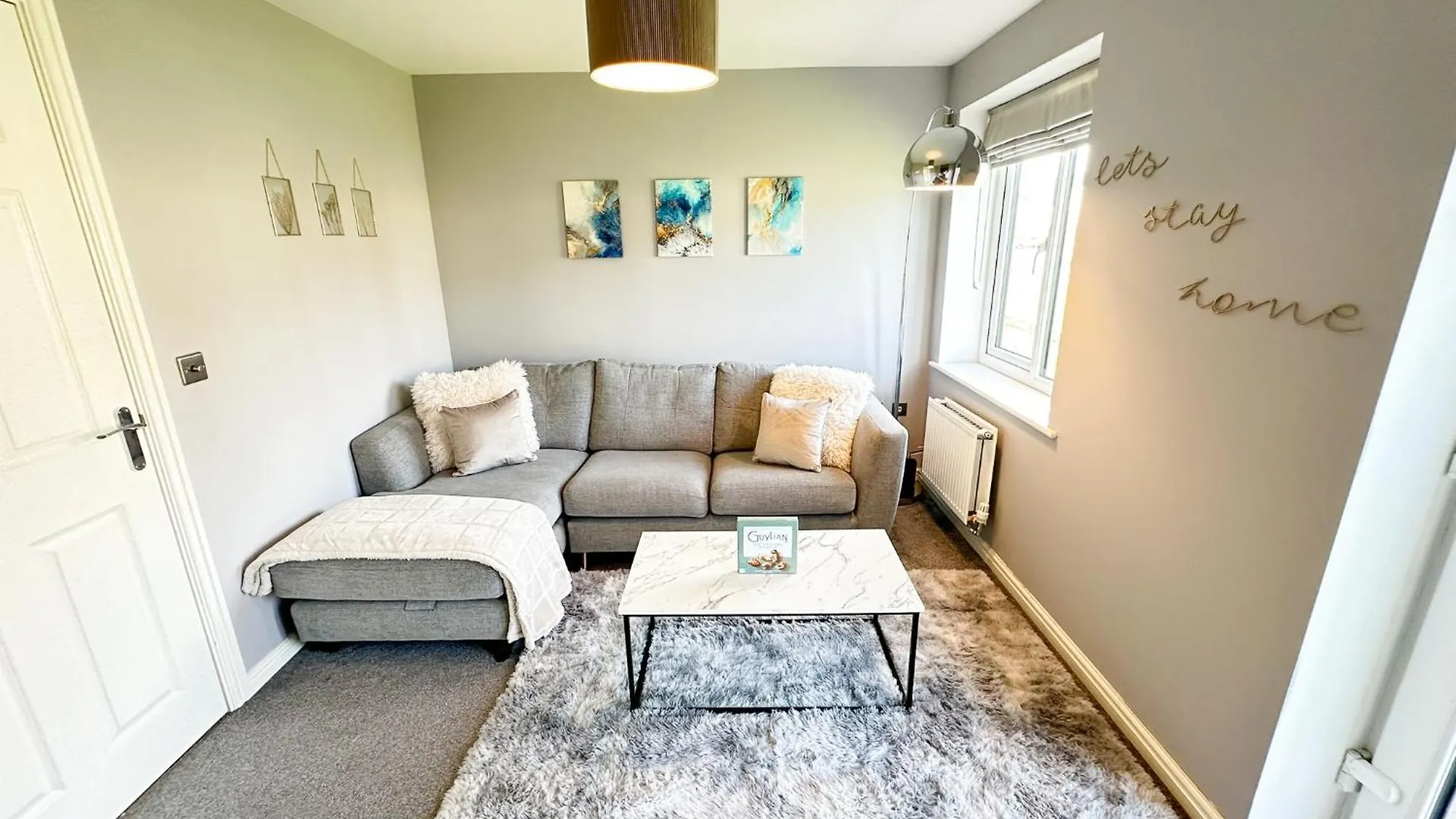 Luxury 4 Bed House - Free Parking - Contractors - Relocators Lägenhet Newcastle-upon-Tyne 0*,  Storbritannien